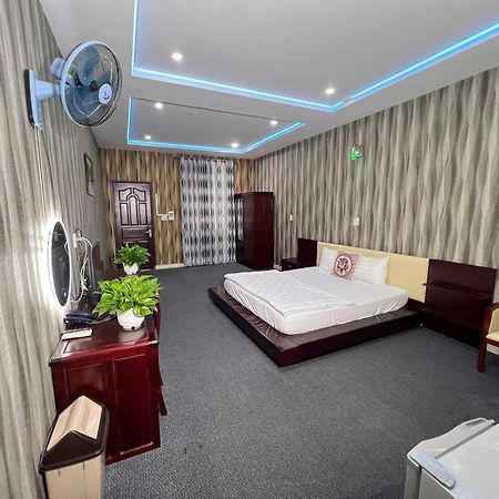 Phi Long 2 Hotel Thu Dau Mot Eksteriør bilde