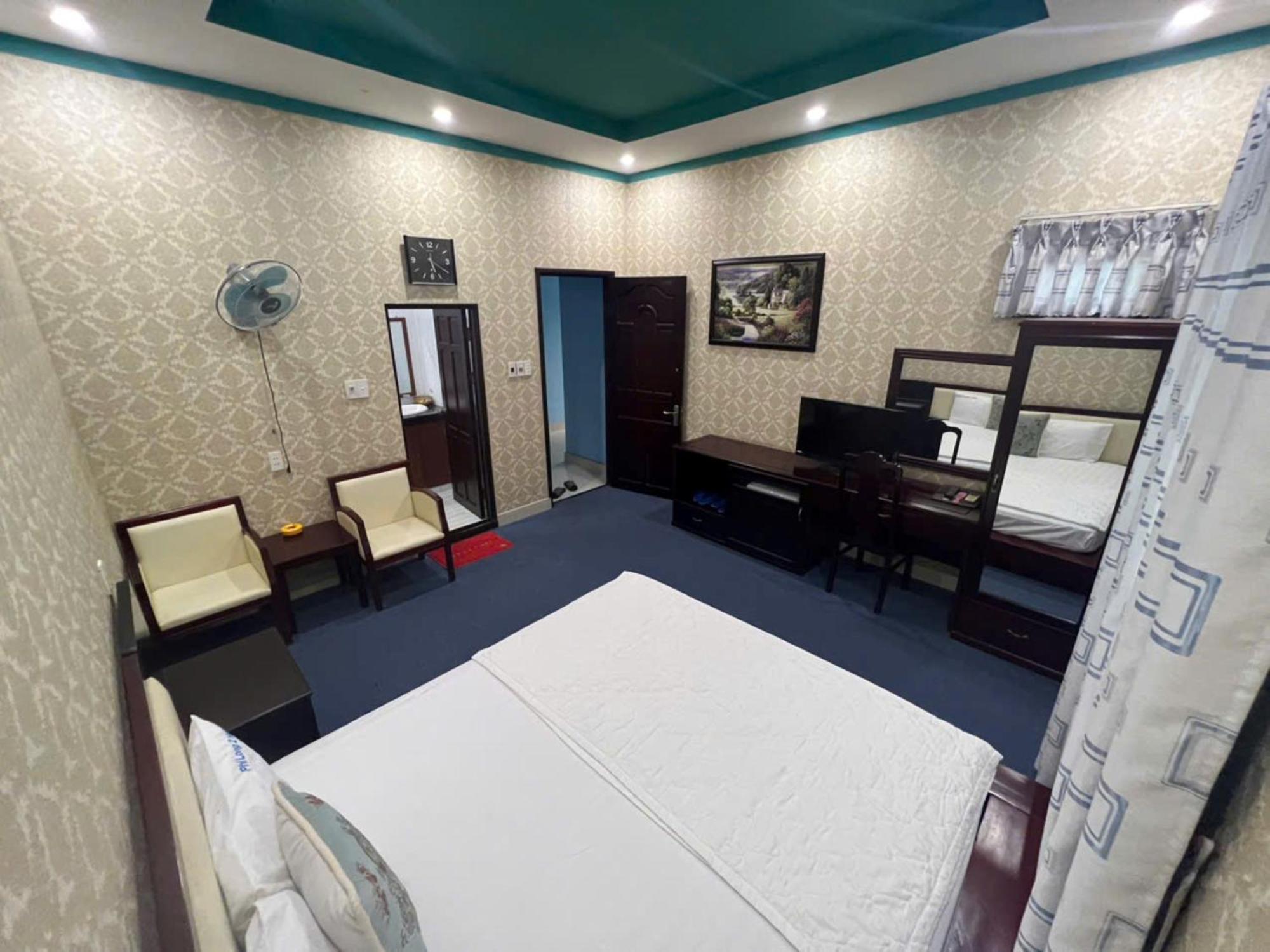 Phi Long 2 Hotel Thu Dau Mot Eksteriør bilde