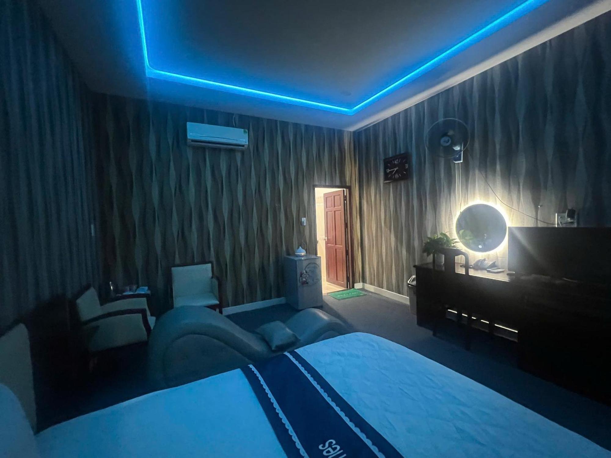 Phi Long 2 Hotel Thu Dau Mot Eksteriør bilde